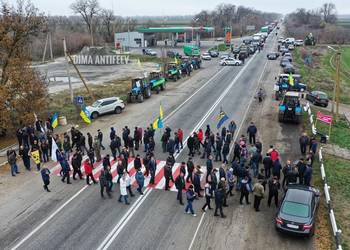 Фермери перекрили трасу Харків-Сімферополь – протестують проти запровадження ринку землі